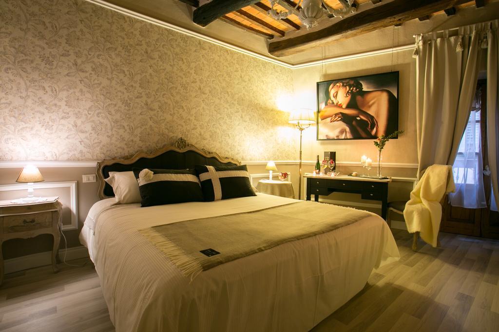 Bed and Breakfast San Michele Al Borgo à Castiglion Fiorentino Chambre photo